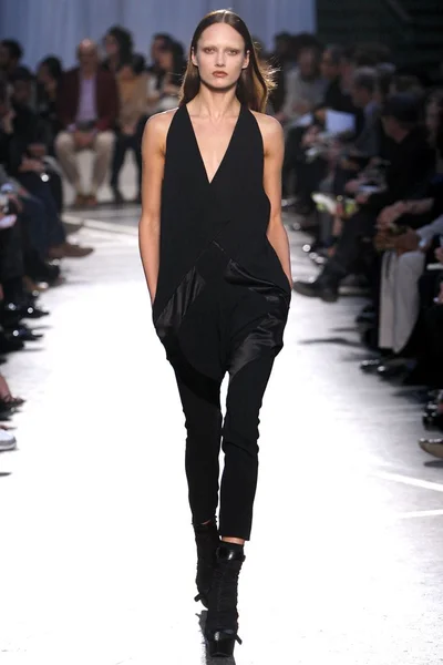 Look 9